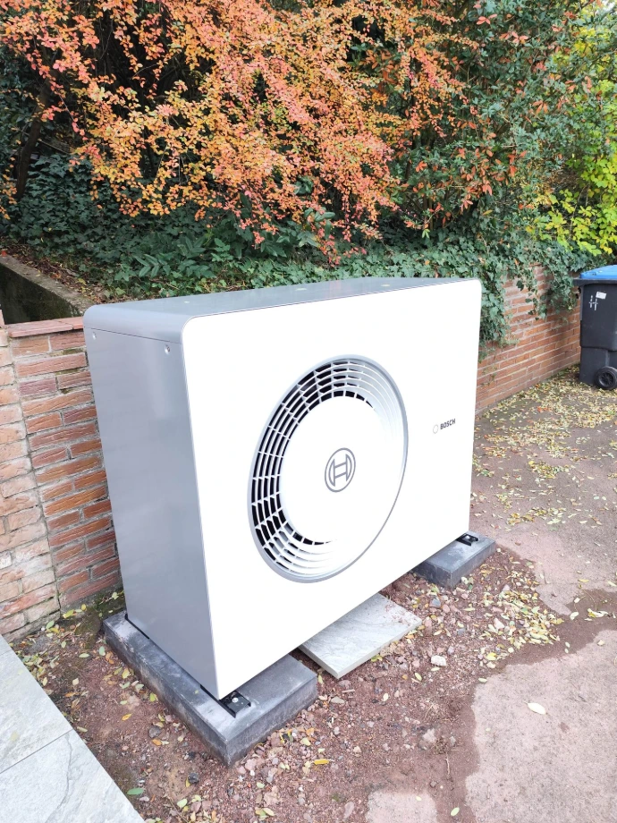 12 kW Bosch Wärmepumpe